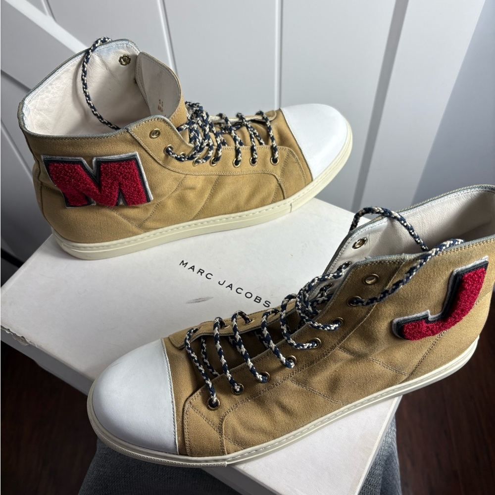 Marc Jacobs Vintage Varsity Tan and Red High-Top Sneakers made In Italy. Size 10